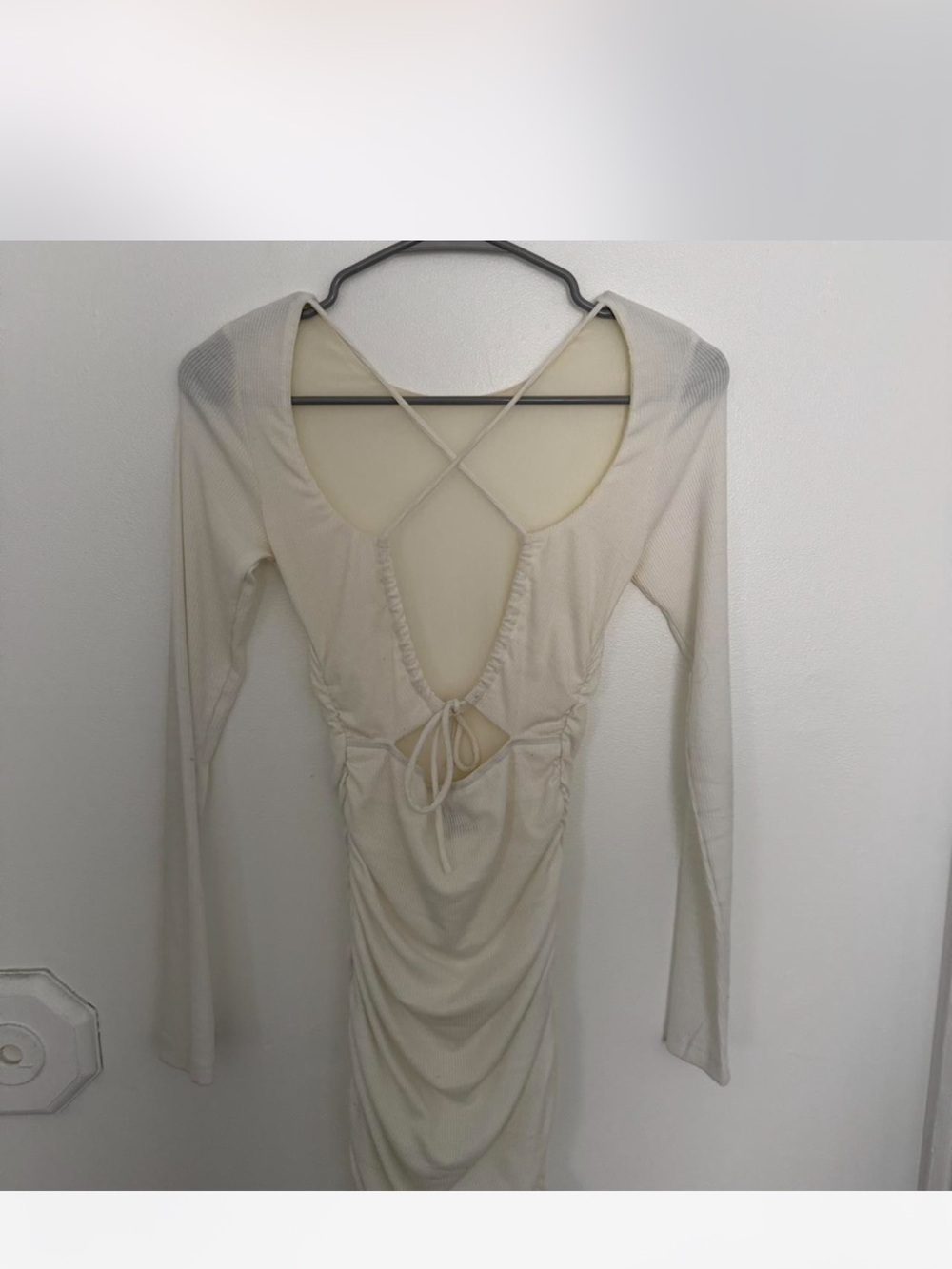 Women’s White Ribbed Long Sleeve Backless Dress - Picture 4 of 5